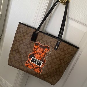 Gummy Bear tote/COACH